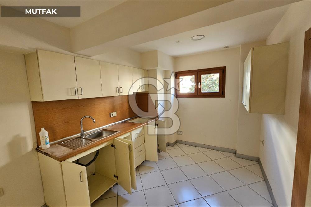 Karşıyaka Girne Bulvarı Üzeri Teraslı Kiralık Ofis