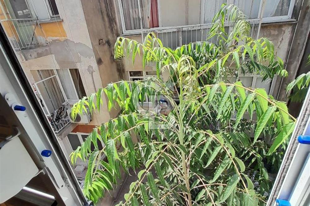 KARŞIYAKA ÇARŞI İÇİNDE FULL EŞYALI 2+1 ÇİFT CEPHELİ DAİRE