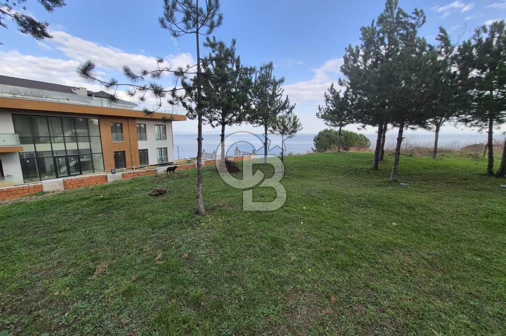 YALOVA ÇINARCIK KORUKÖY DE DENİZ MANZARALI SİTE İÇİNDE VİLLA!...