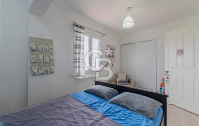 ÇANDARLIDA PANORAMİK DENİZ MANZARALI GENİŞ BAHÇELİ SATILIK VİLLA