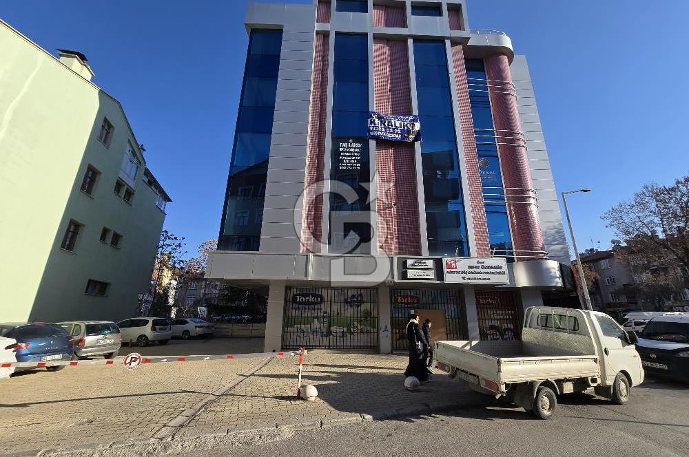 COLDWELL BANKER'DAN ŞEHRİN MERKEZİNDE KİRALIK OFİS