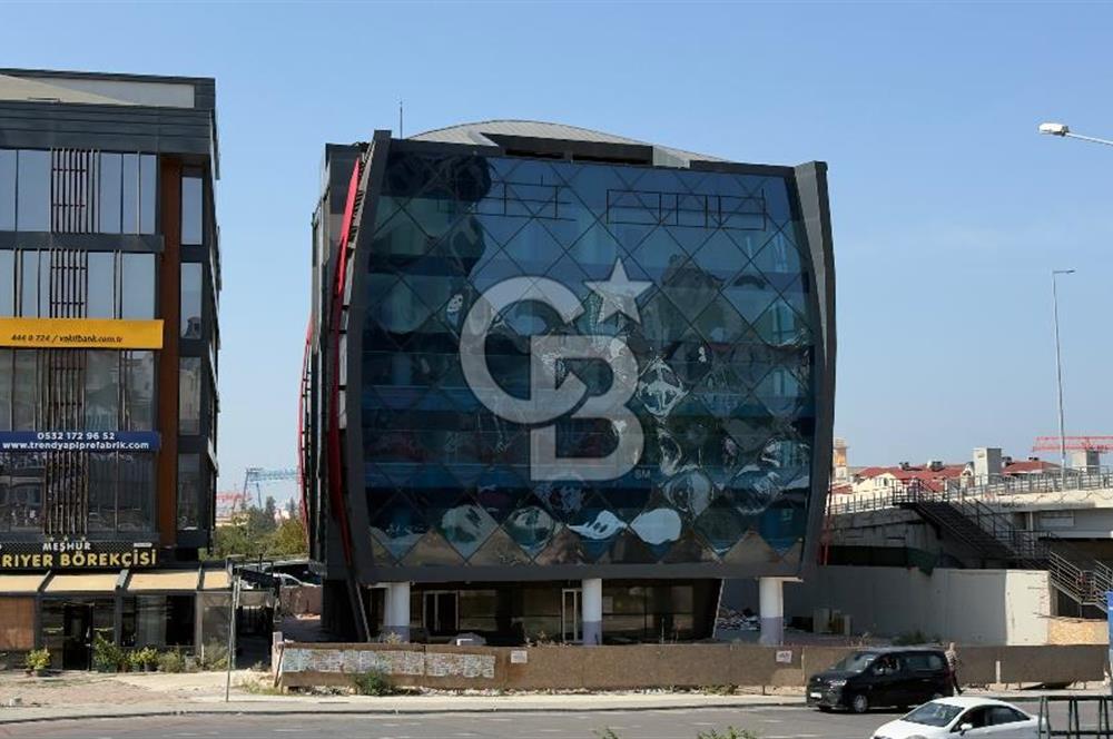 E-5 ÜZERİ 3.711 M2 KOMPLE KİRALIK PLAZA