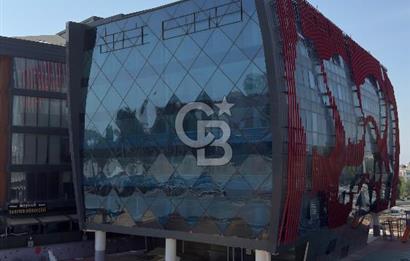 E-5 ÜZERİ 3.711 M2 KOMPLE KİRALIK PLAZA