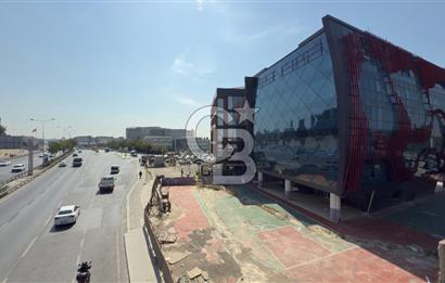 E-5 ÜZERİ 3.711 M2 KOMPLE KİRALIK PLAZA