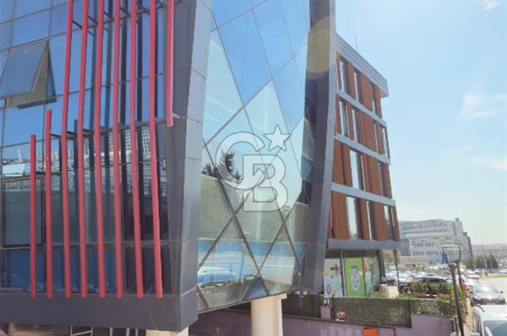 E-5 ÜZERİ 3.711 M2 KOMPLE KİRALIK PLAZA