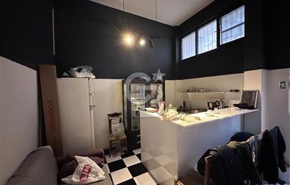 Kadıköy Rasimpaşa Minibüs Yolunda Bahçeli Bodrumlu Dükkan