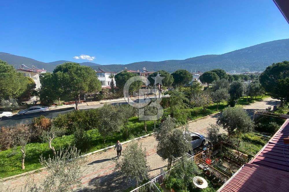 DENİZE YÜRÜME MESAFESİNDE, MERKEZİ KONUMDA DUBLEKS