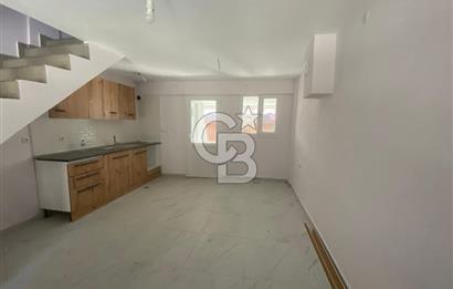 DENİZE YÜRÜME MESAFESİNDE, MERKEZİ KONUMDA DUBLEKS