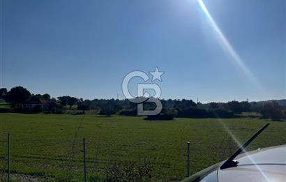 Urla İçmeler'de 225m² Hisseli Tarla - Yatırım Fırsatı