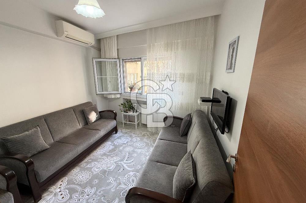 İZMİR KARŞIYAKA ALAYBEY’DE MERKEZİ KONUMDA, KAPALI MUTFAKLI 2+1 DAİRE