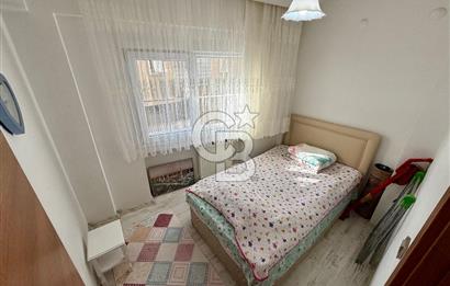 İZMİR KARŞIYAKA ALAYBEY’DE MERKEZİ KONUMDA, KAPALI MUTFAKLI 2+1 DAİRE