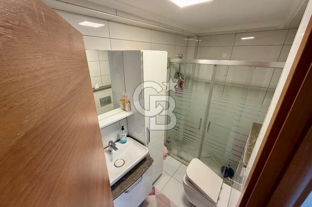 İZMİR KARŞIYAKA ALAYBEY’DE MERKEZİ KONUMDA, KAPALI MUTFAKLI 2+1 DAİRE