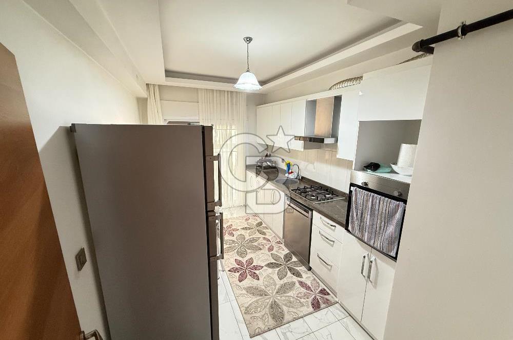 İZMİR KARŞIYAKA ALAYBEY’DE MERKEZİ KONUMDA, KAPALI MUTFAKLI 2+1 DAİRE