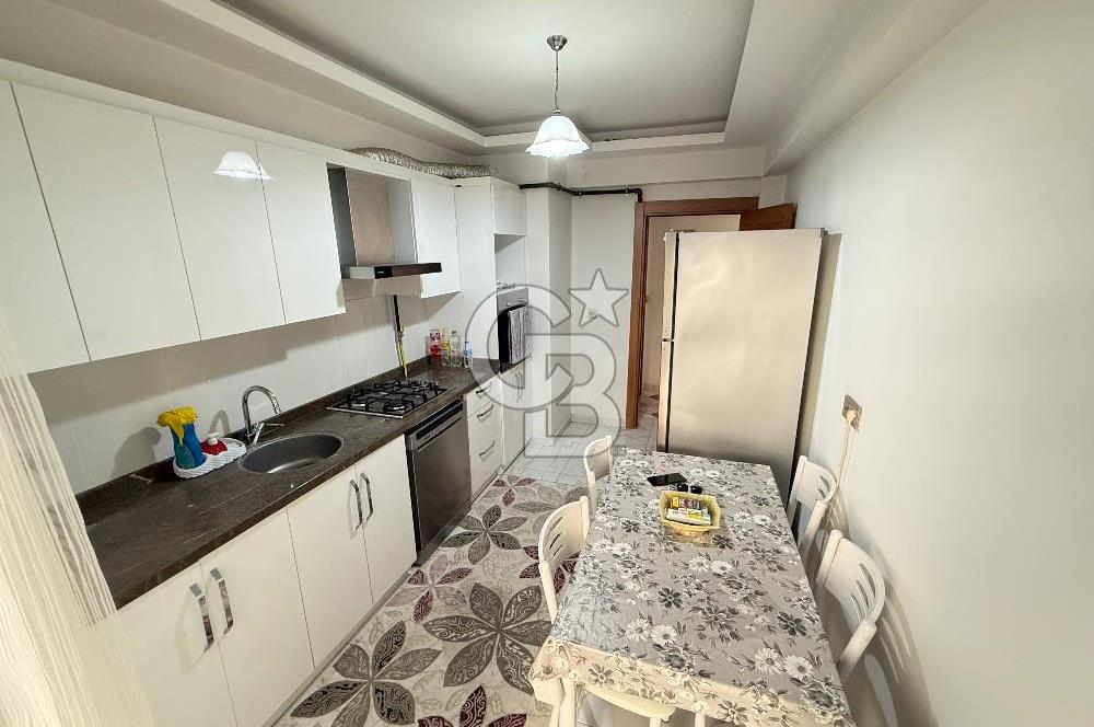 İZMİR KARŞIYAKA ALAYBEY’DE MERKEZİ KONUMDA, KAPALI MUTFAKLI 2+1 DAİRE