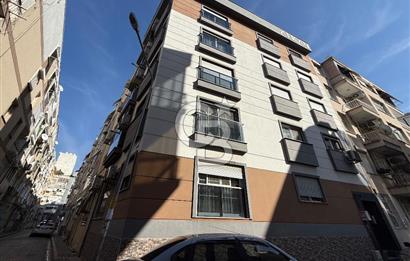 İZMİR KARŞIYAKA ALAYBEY’DE MERKEZİ KONUMDA, KAPALI MUTFAKLI 2+1 DAİRE