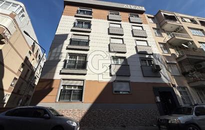 İZMİR KARŞIYAKA ALAYBEY’DE MERKEZİ KONUMDA, KAPALI MUTFAKLI 2+1 DAİRE