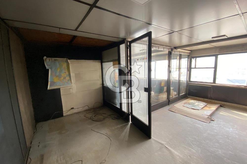 COLDWELL BANKER SİLVER'DAN KÜÇÜK SANAYİ SİTESİNDE KİRALIK DÜKKAN