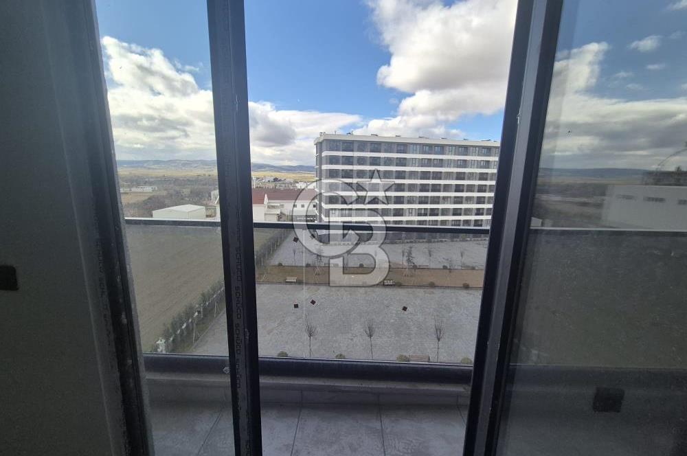 Esenboğa Havalimanı Yakınında Kiralık 1+1 Köşe Daire