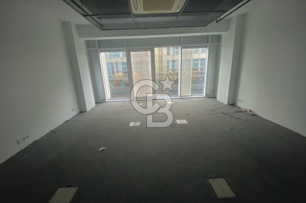 NEF 09 PLAZADA METROYA ÇOK YAKIN KİRALIK OFİS
