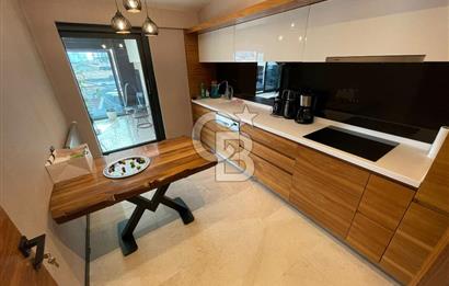 MUSTAFA KEMALDE 200 m2 TERASLI DUBLEKS LÜKS EŞYALI OFİS