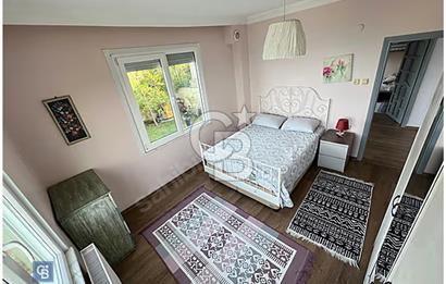 ARNAVUTKÖY KARABURUN MÜSTAKİL 3 KATLI BAHÇELİ EV