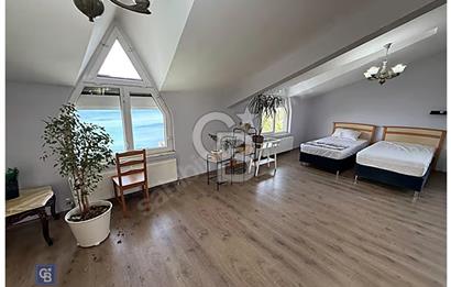 ARNAVUTKÖY KARABURUN MÜSTAKİL 3 KATLI BAHÇELİ EV