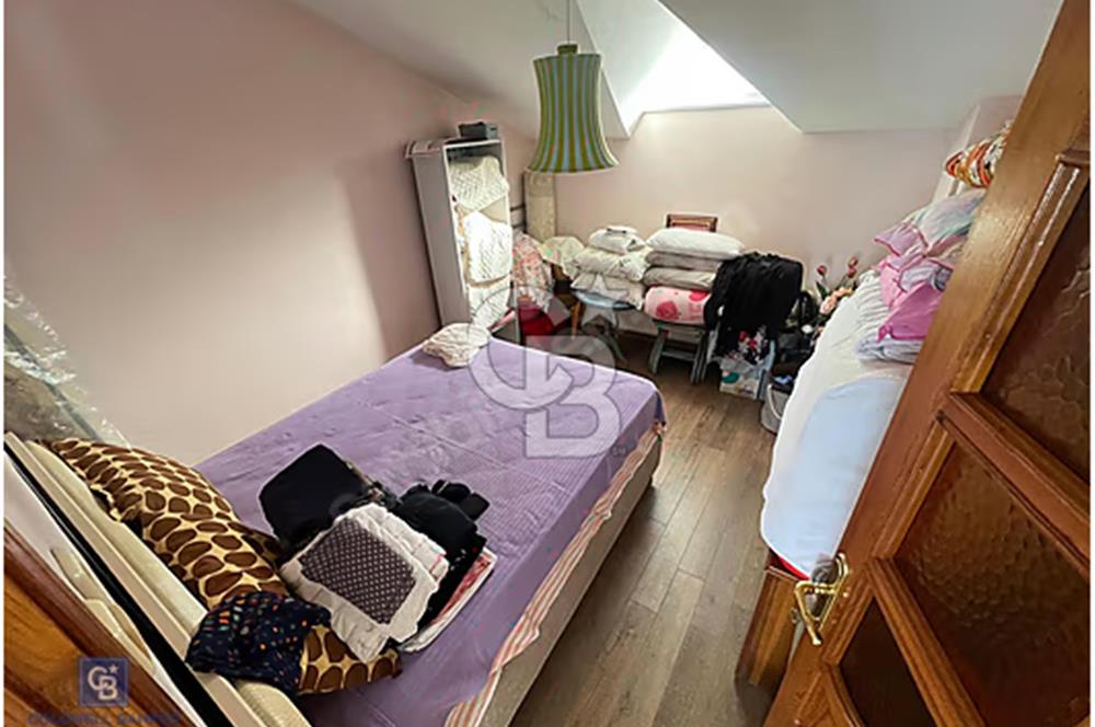 ARNAVUTKÖY KARABURUN MÜSTAKİL 3 KATLI BAHÇELİ EV