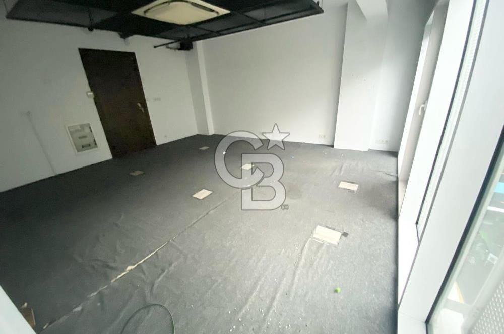 NEF 09 PLAZADA METROYA ÇOK YAKIN KİRALIK OFİS