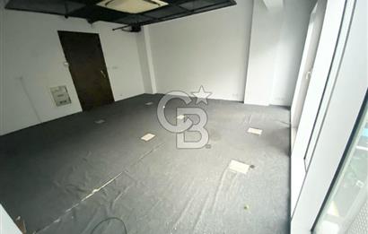 NEF 09 PLAZADA METROYA ÇOK YAKIN KİRALIK OFİS