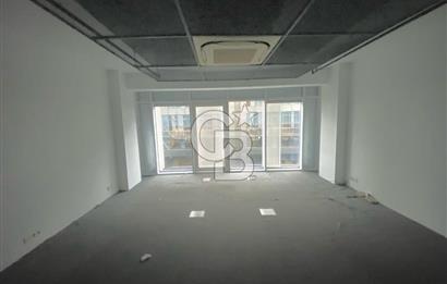 NEF 09 PLAZADA METROYA ÇOK YAKIN KİRALIK OFİS