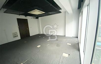NEF 09 PLAZADA METROYA ÇOK YAKIN KİRALIK OFİS