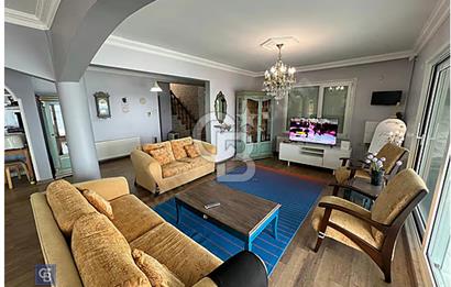 ARNAVUTKÖY KARABURUN MÜSTAKİL 3 KATLI BAHÇELİ EV