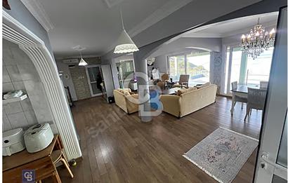ARNAVUTKÖY KARABURUN MÜSTAKİL 3 KATLI BAHÇELİ EV