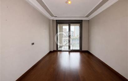 Kadıköy, Yoğurtçu Parkı & Deniz Manzaralı SATILIK Dubleks Daire