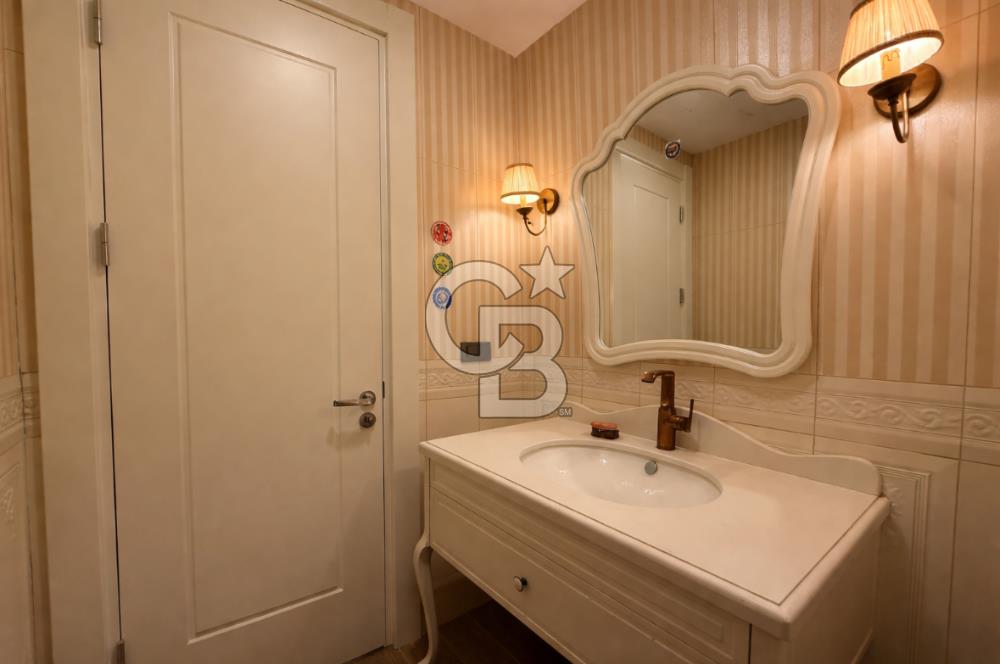 Kadıköy, Yoğurtçu Parkı & Deniz Manzaralı SATILIK Dubleks Daire