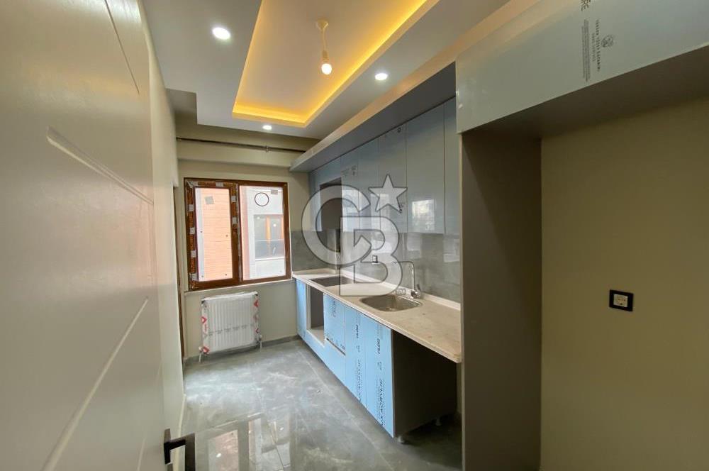 SATILIK SİTE İÇERİSİN'DE 2+1 DAİRE ARNAVUTKÖY METRO'YA YÜRÜME