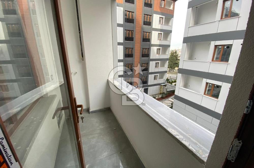 SATILIK SİTE İÇERİSİN'DE 2+1 DAİRE ARNAVUTKÖY METRO'YA YÜRÜME