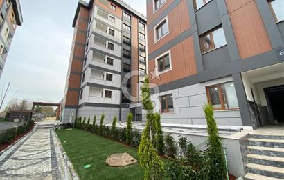 SATILIK SİTE İÇERİSİN'DE 2+1 DAİRE ARNAVUTKÖY METRO'YA YÜRÜME