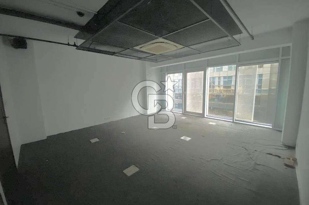 NEF 09 PLAZADA METROYA ÇOK YAKIN KİRALIK OFİS