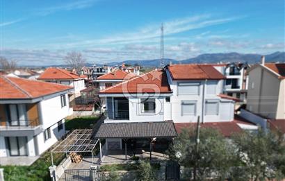 Mavinin ve Yeşilinin Buluştuğu Nokta: Altınova’da Fırsat Villası!