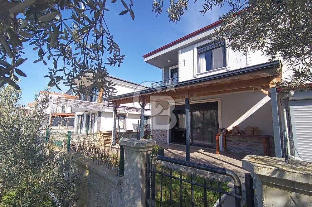 Mavinin ve Yeşilinin Buluştuğu Nokta: Altınova’da Fırsat Villası!