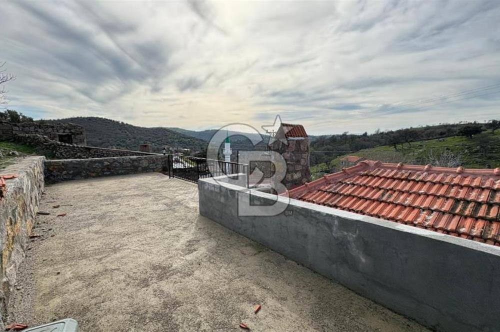 ÇANAKKALE AYVACIK AHMETLER'DE MÜSTAKİL TAŞ EV