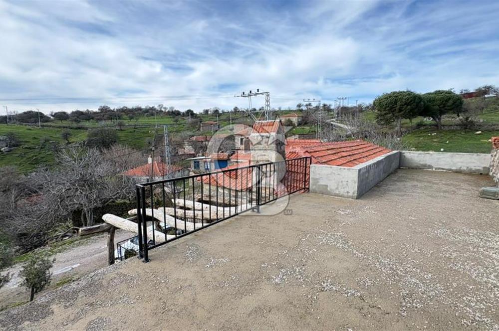 ÇANAKKALE AYVACIK AHMETLER'DE MÜSTAKİL TAŞ EV