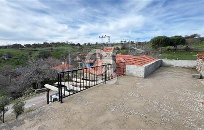 ÇANAKKALE AYVACIK AHMETLER'DE MÜSTAKİL TAŞ EV