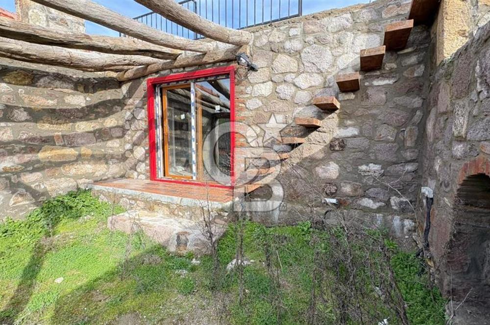 ÇANAKKALE AYVACIK AHMETLER'DE MÜSTAKİL TAŞ EV