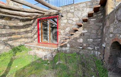 ÇANAKKALE AYVACIK AHMETLER'DE MÜSTAKİL TAŞ EV