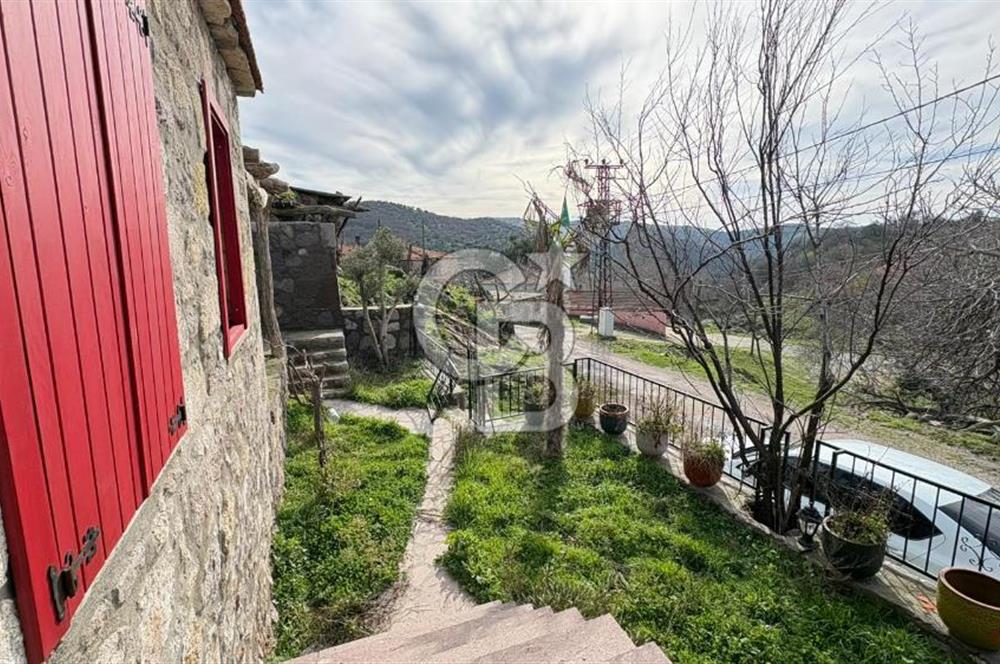 ÇANAKKALE AYVACIK AHMETLER'DE MÜSTAKİL TAŞ EV