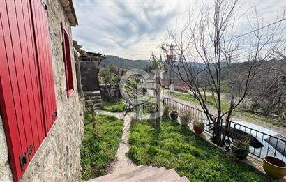 ÇANAKKALE AYVACIK AHMETLER'DE MÜSTAKİL TAŞ EV