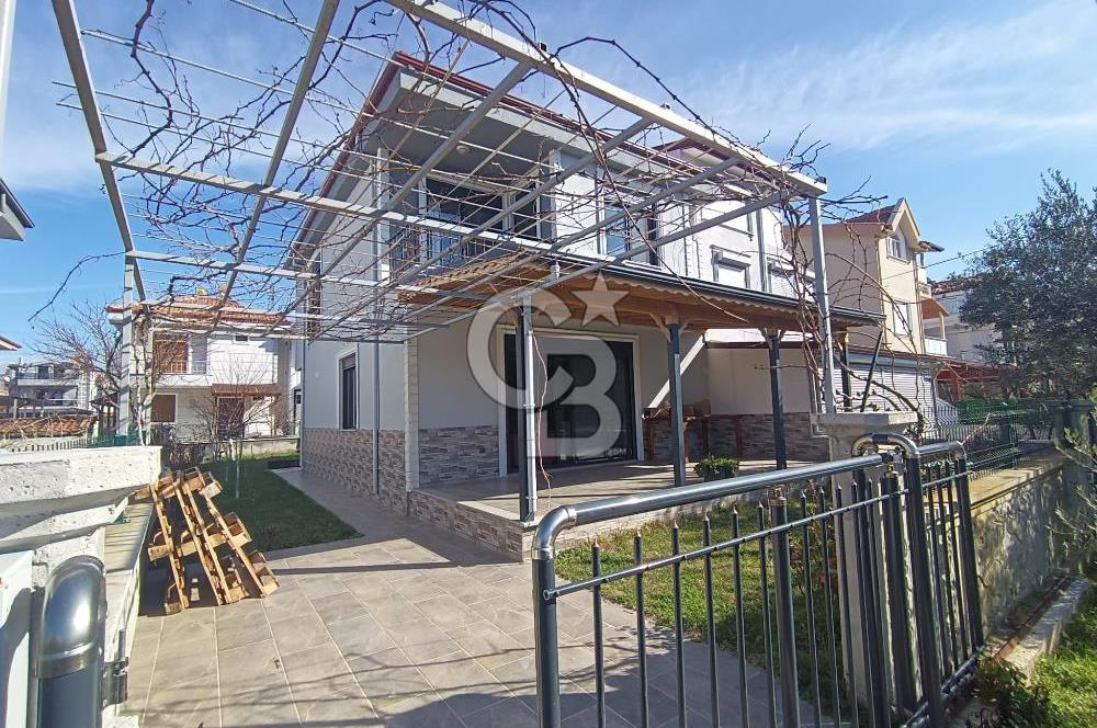 Mavinin ve Yeşilinin Buluştuğu Nokta: Altınova’da Fırsat Villası!