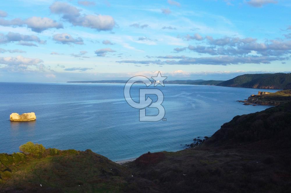 Çanakkale Lapseki'de Resmi Yolu Olan Denize Sıfır 18.796m² Arazi